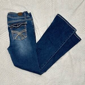 Junior’s Wallflower Bootcut Jeans Size 9
